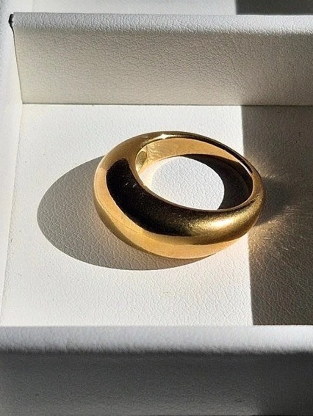 Elegant 18kt GP Ring Gold Ring Size 7
